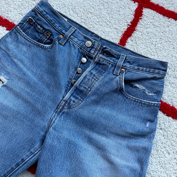Vintage Levi's 501 Straight Leg Jeans - Picture 6 of 11